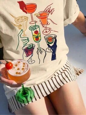 Cocktail Graphic Short Sleeve Tee Size M
